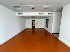 PARTITIONED OFFICE I BIG SPACE I SZR VIEW