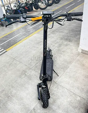 KUGOO G2 PRO ELECTRIC SCOOTER