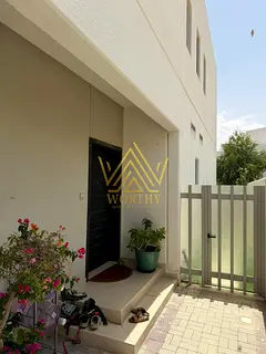 End Corner 3 BR + Maid| Single Row | Upgraded