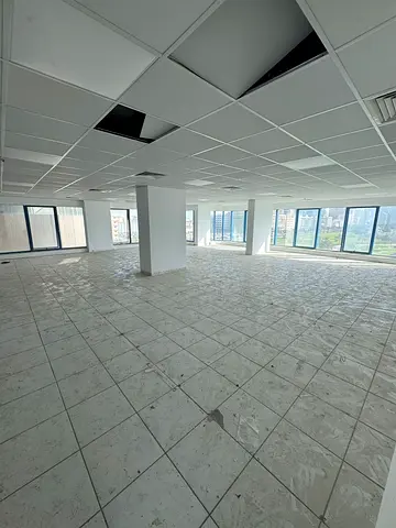 The most prestigious and luxurious office for annual rent in Sharjah, Al Majaz 2, next to Al Majaz Park. 2000 sq ft, garden view. Price: AED 70,000 pa