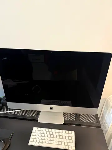 iMac 27inch  (Late 2014) — Intel i5, 8GB RAM, 256GB SSD — macOS Monterey