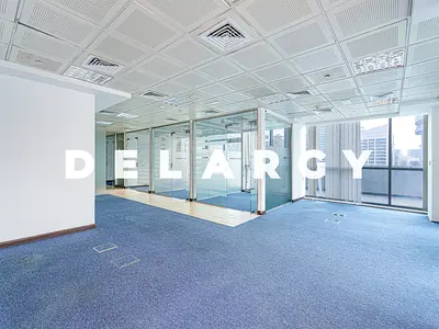 Large Exclusive Balcony | Top Floor | 2 Parkings