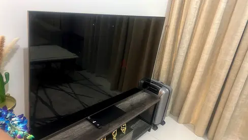 Samsung TV 65in