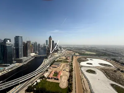 Modern 1BR Apart. | On High Floor | Canal View