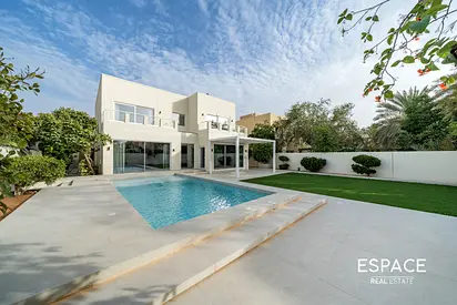Large Plot | Extended Turnkey Type 6
