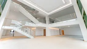 Stunning Luxury Penthouse with marina views