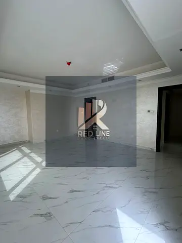 Penthouse for rent Majaz 3 4 bedrooms and a living room Very spacious areas Wonderful sea view 4-6 installments