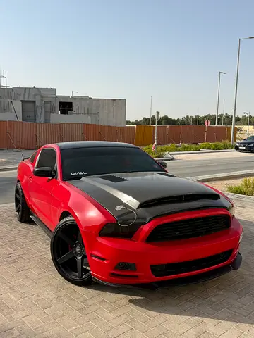 Ford Mustang V6 Premium 2014 – Modified | Carbon Fiber Kit | Roush Exhaust | Clean Condition