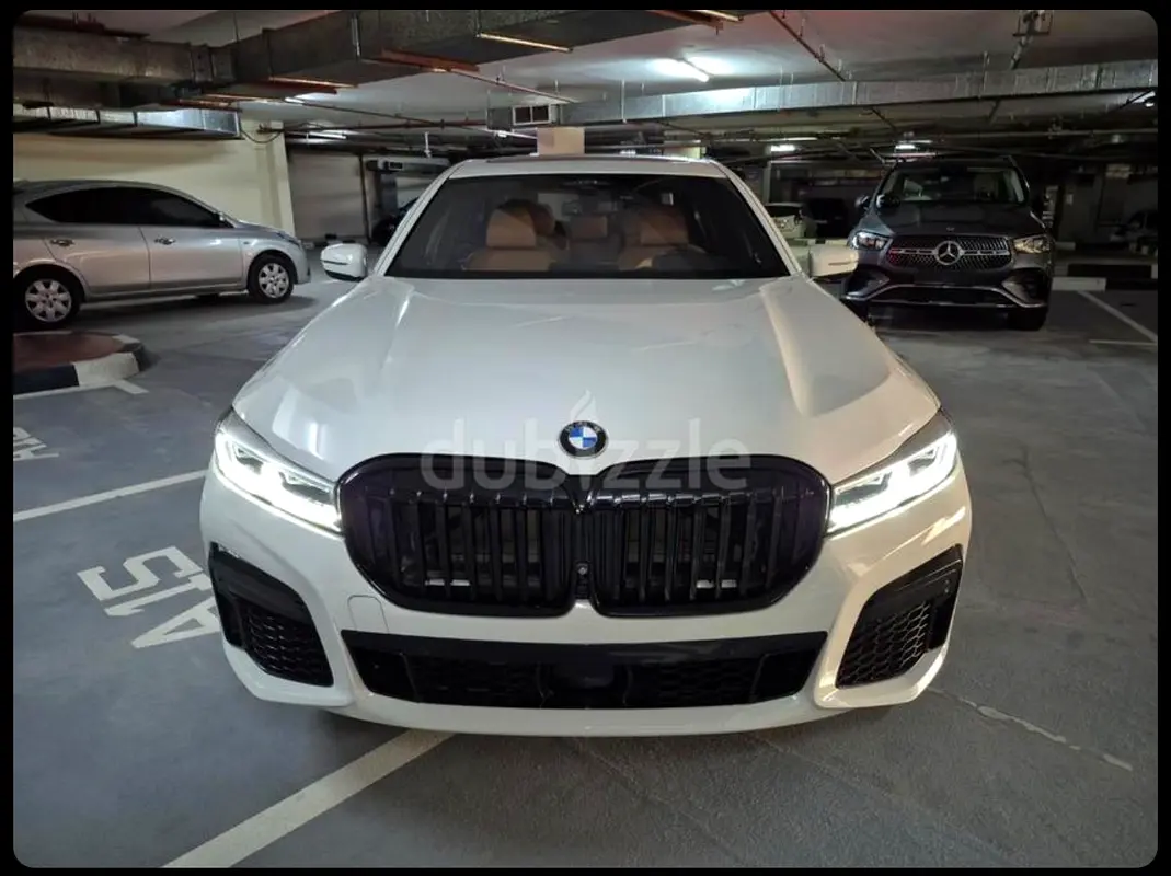 BMW 7-Series 2021 — photo 1 of 7