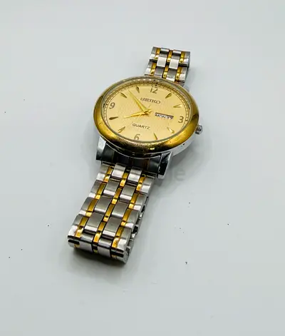 Seiko quartz wristwatch