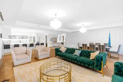 Spacious 4 BR| Upgraded| Vacant| Palm and Sea View