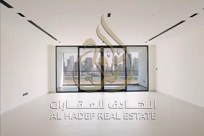 Sea View | Complete Privacy | Spacious Living Areas 3 Master Bedrooms – 00Ready to Move In Immediately Price: AED 190,000 to AED 215,000 per year Apar