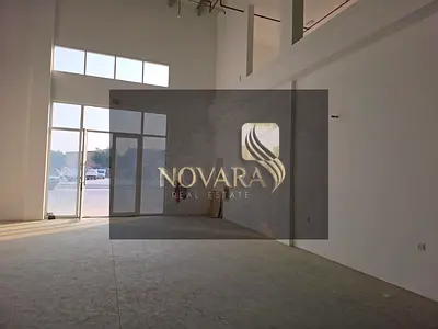 معرض تجاري مميز مسطح واحد بدون ميزانين يتمتع بموقع استراتيجي في واحدة من أكثر المناطق نشاطاً وحيوية في عجمان