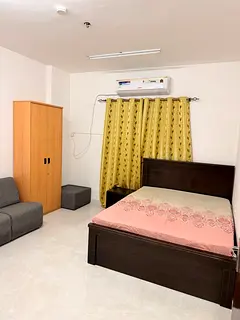 Room available for muslim couple