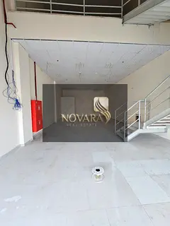 A distinctive showroom on the main street in a vibrant and easily accessible location.