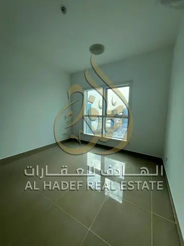 2 غرف وصالة بإطلالة بحرية | تكييف وتصديق مجاني | برج راقي بالخان