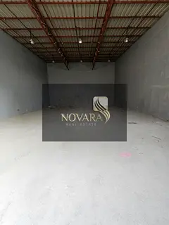 We offer you a unique opportunity to rent a 2500 square foot warehouse with ideal specifications for