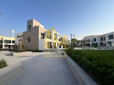 Modern 4BR | High Quality | Community+Pool View | No Agents