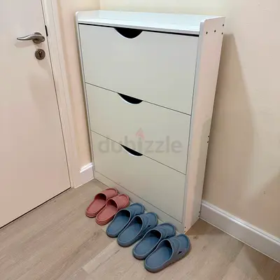 Kutis Slim Narrow Shoe Cabinet With 3 Flip Doors (80 x 115 x 17 CM)