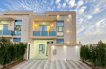 Villas for sale, including registration and ownership fees, in one of the most prestigious residential areas, with spacious areas and a strategic loca