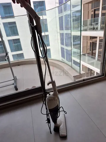 Vacuum cleaner + cleaning set