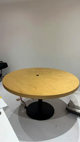 Round Wooden Dining Table with Central Pedestal Base - Light Oak