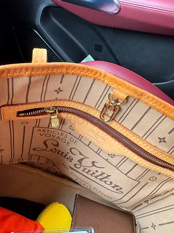 Louis Vuitton Neverfull PM