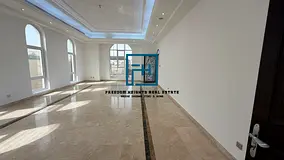 4 bedrooms master corner villa available for rent.