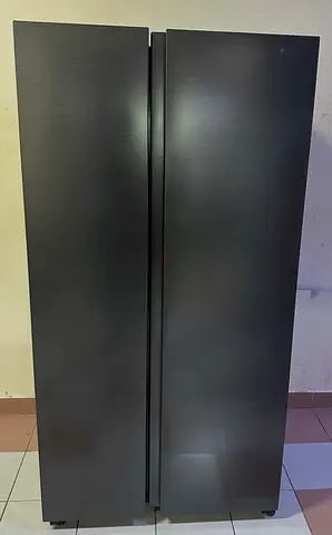 Samsung side by side refrigerator same like a new condition