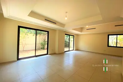 ELEGANT | SPACIOUS 5 BEDROOM VILLA | VACANT