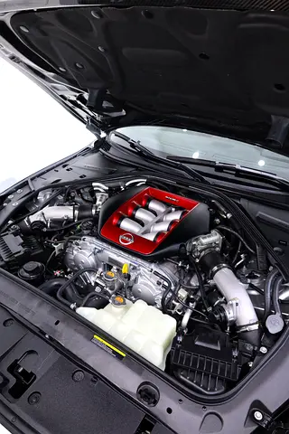 صورة 9 لـ 2023 Nissan GT-R