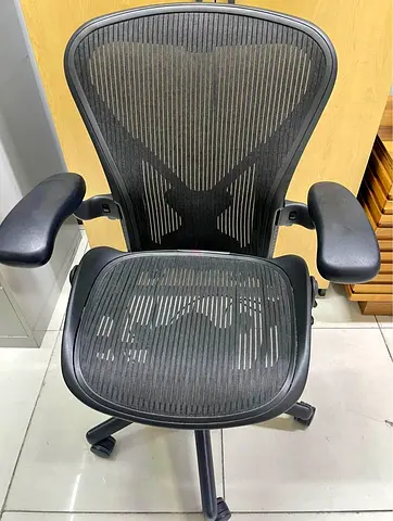 Herman Miller Aeron Classic Office Chair fully loaded Size B and C