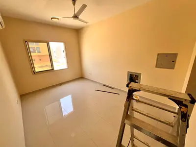 استديو بمساحة مناسبة_تكييف سبليت_مطبخ منفصل_بنايه عائلات_صيانه دوريه علي المالك_تم تجديدو