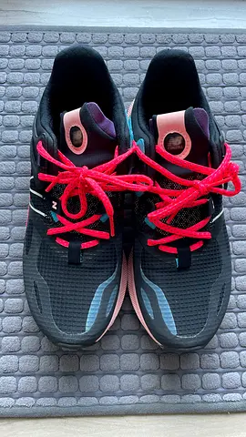 Womens Black and Pink Running Shoes - UK 6.5 Lightly Used