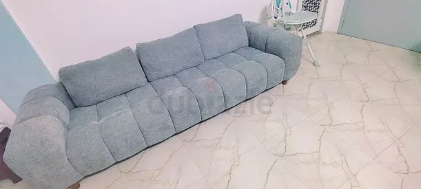 4 seater soft comfortable sofa with bubble design