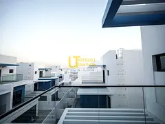 5BR Townhouse in Santorini | Luxury Living