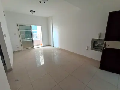 The finest and most luxurious apartment for rent in Sharjah Al Taawun: Two bedrooms and a living room, 2 bathrooms, central air conditioning, balcony,