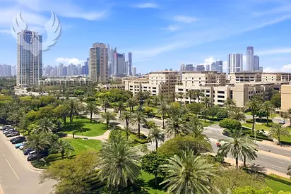 Vacant | Upgraded | Skyline View | High Floor