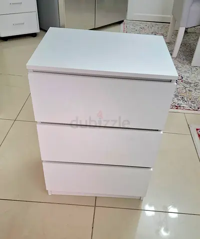 White 3-Drawer Compact Dresser / Bedside Chest - Good Condition