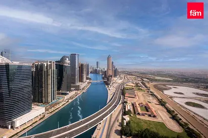 Amazing Full Canal View And Ready To Move In