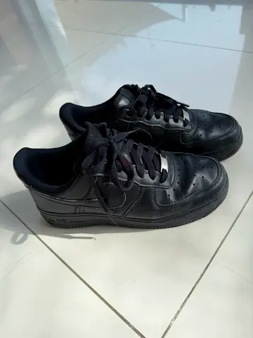 Pre-owned black Nike Airforce 1 leather sneakers (EU 39) - casual shoes