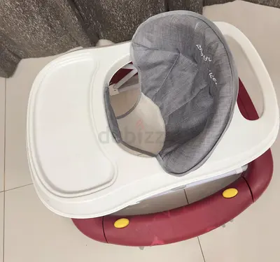 Babywalker / Walker with Tray 15 aed