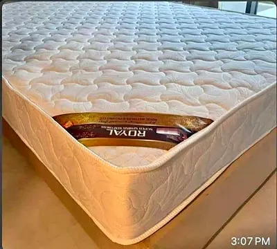 Almost-new Royal mattress - Single/Double (see size)