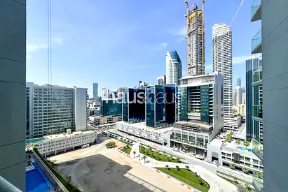 6 month option | Rare deal | Prime Location
