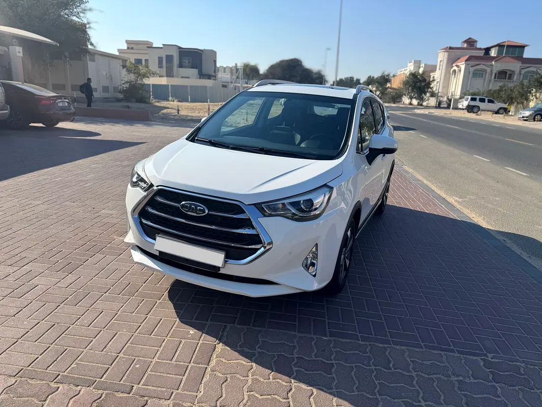 JAC S3 2023 — photo 1 of 10