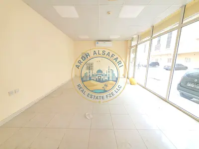 No Cash Deposit spacious shop available for rent