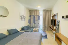 Fully Furnished Chic Studio | High Floor | Ready to Move