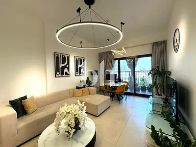 Spacious 1BR + Study | Fully Furnished | Mid Floor