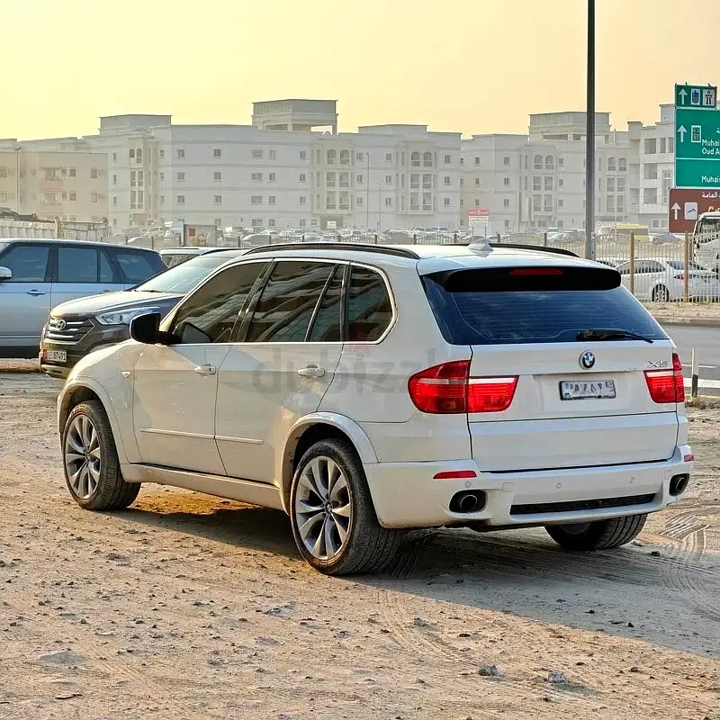BMW X5 2009 — photo 1 of 5