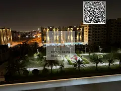 Spacious Studio with Closed Kitchen &amp; Balcony